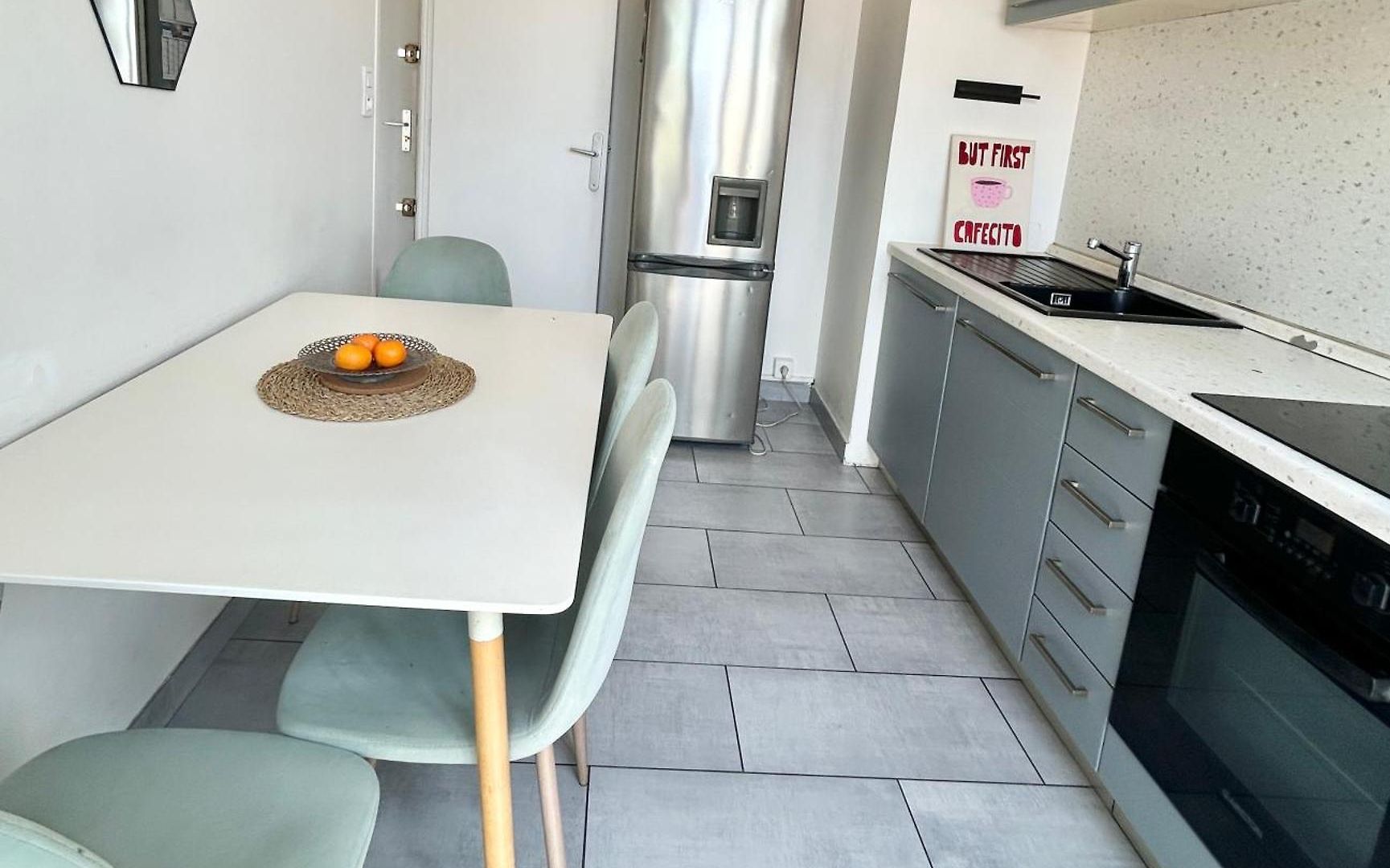 Apartment - Appartement-du-centre-ville *