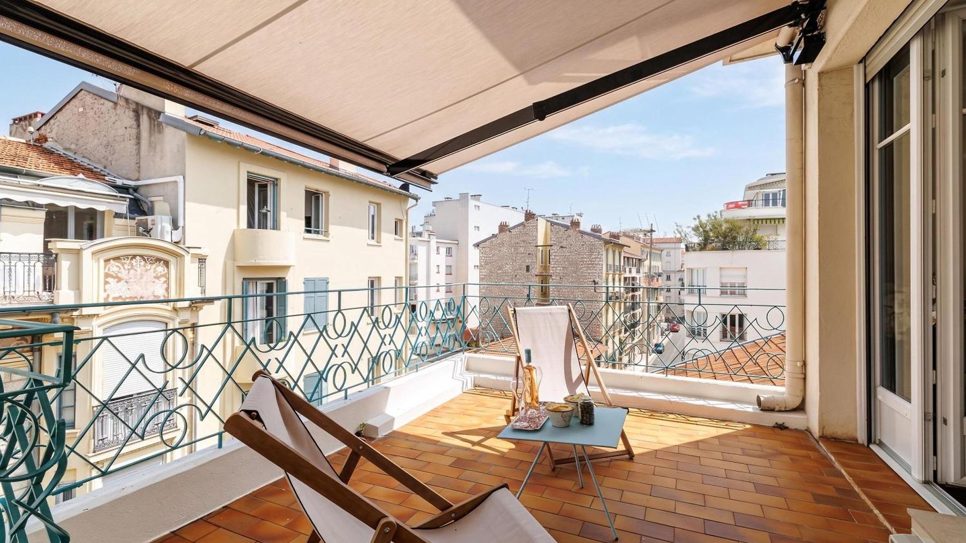 Cosy Rooftop With Terrace - Happy Nice