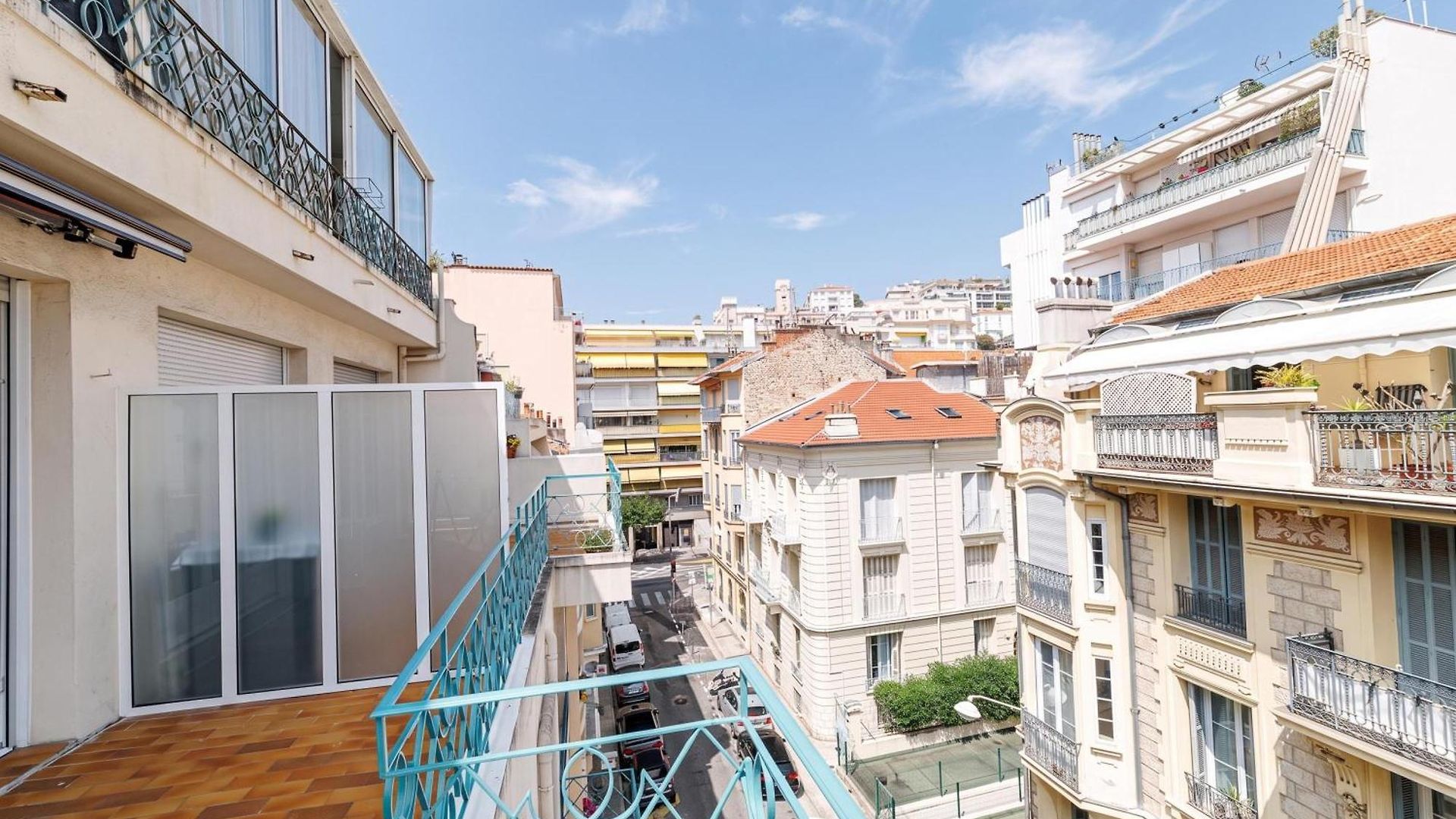 Cosy Rooftop With Terrace - Happy
