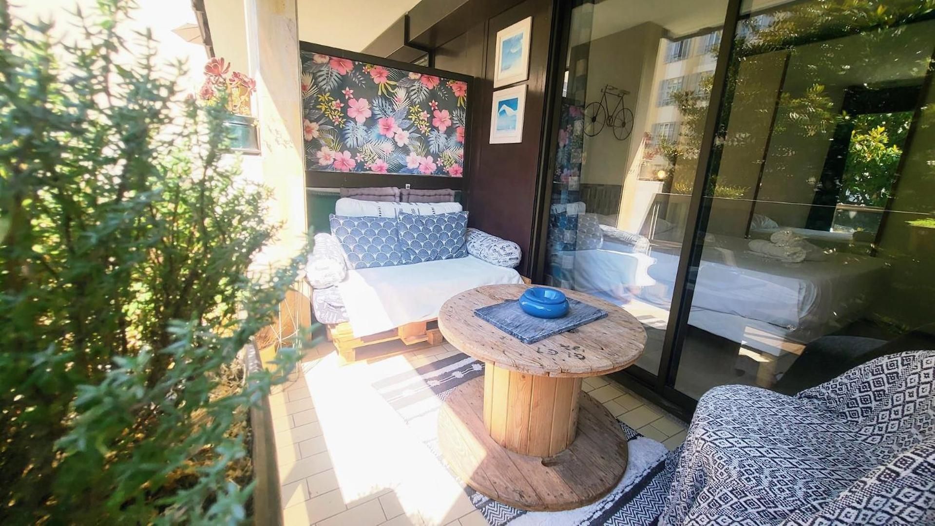 Wehost Barety - Blooming Balcony Retreat - 3-4prs Nice