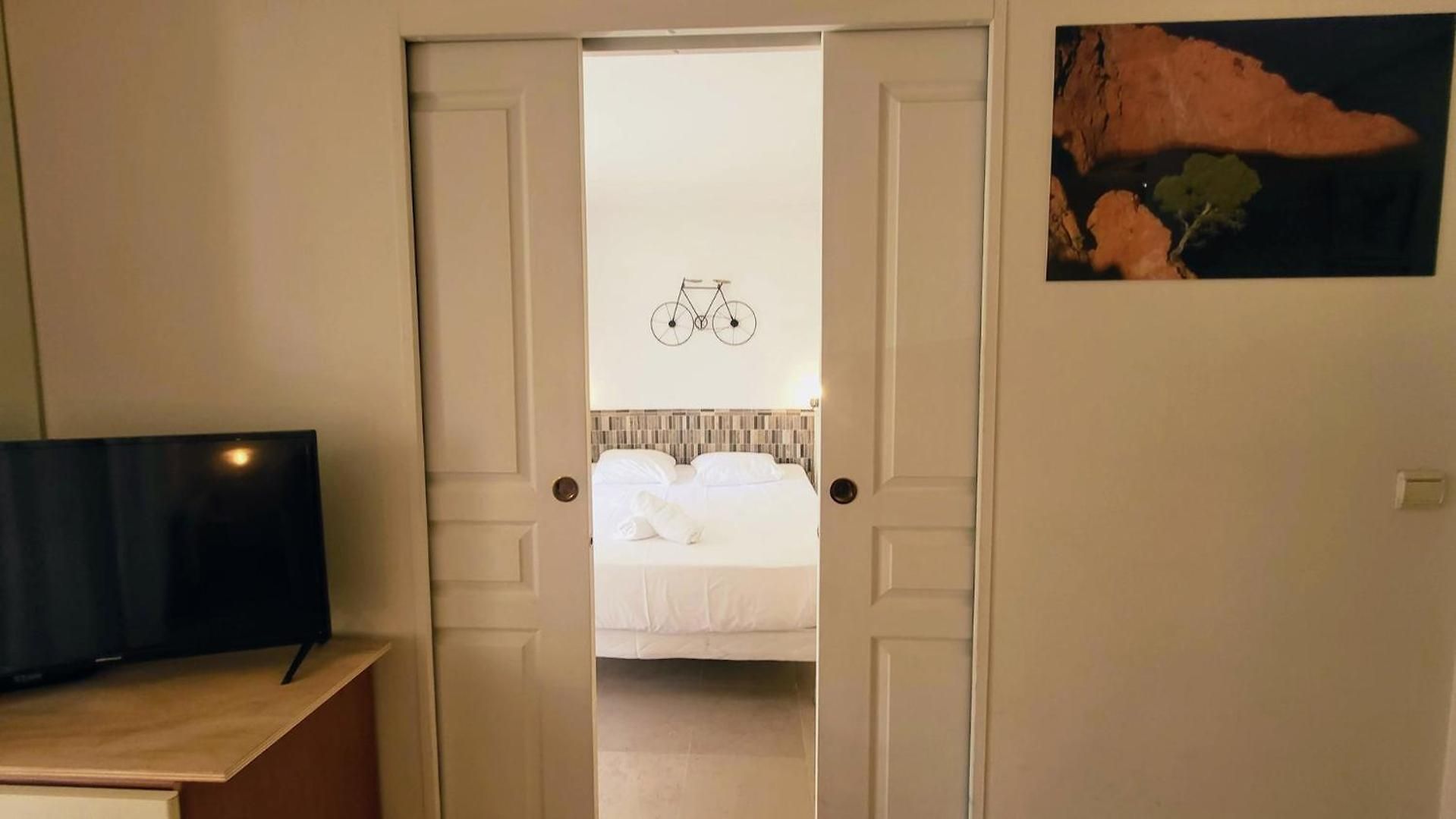Wehost Barety - Blooming Balcony Retreat - 3-4prs * Nice