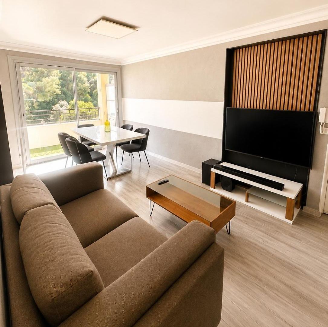 Charming, Quiet Two-bedroom Apartment, Parking, And Beautiful View Apartment Nice