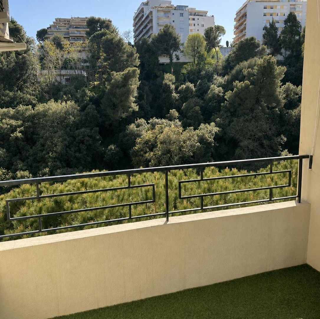 Charming, Quiet Two-bedroom Apartment, Parking, And Beautiful View *