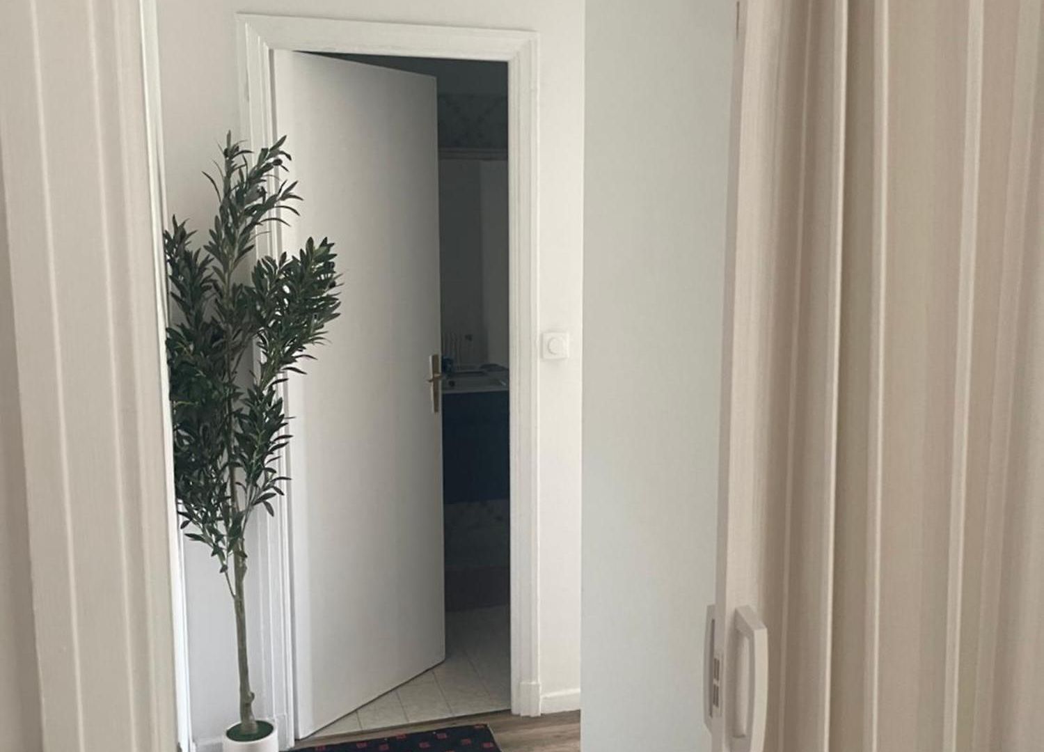 With Private Bathroom & Wc , Balcony & Air Conditioning - Centre, 5 Min From Sea & Promenade *