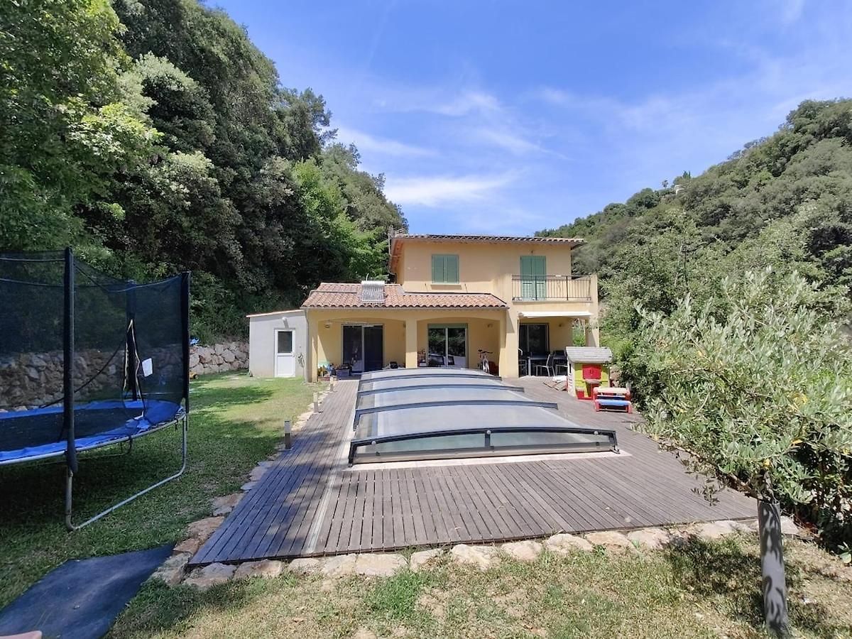Holiday home Quiet House In The Heart Of
