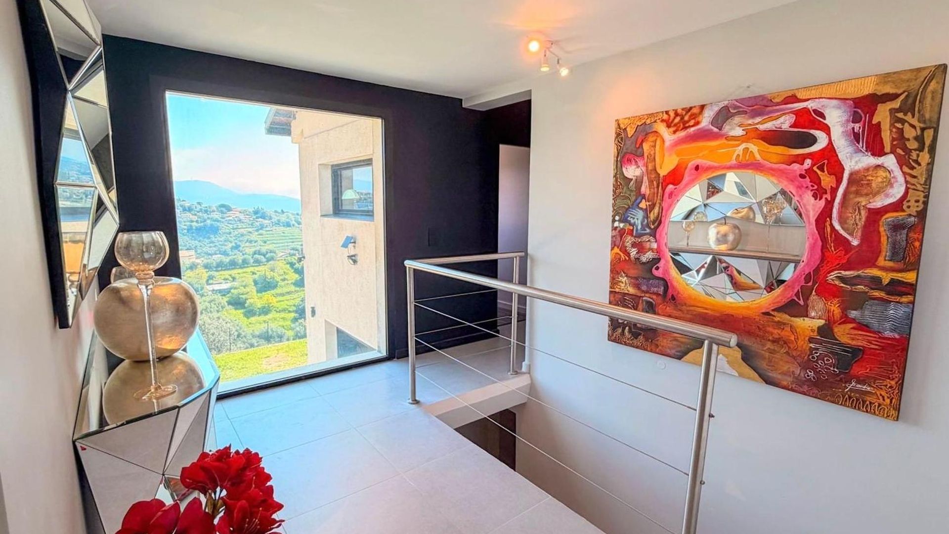 Beautiful With Sea & Mountain View And Pool *