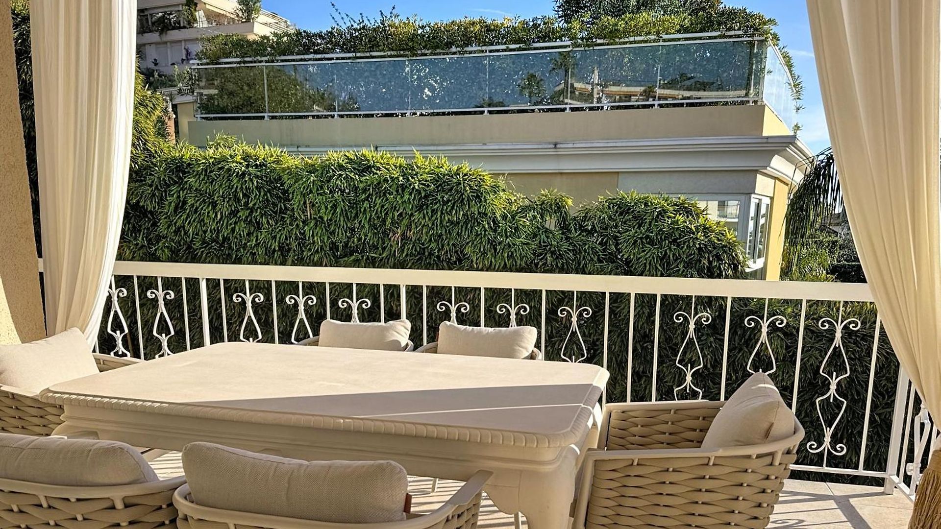 Josephine Villa Nice