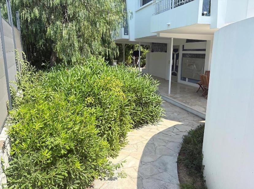 Meuble Grande Terrasse Piscine Parking Gratuit