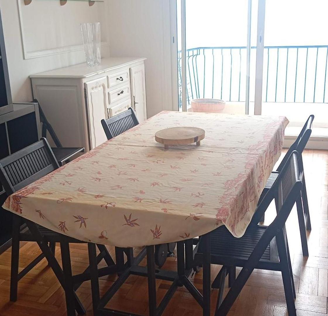Fantastic View ! Private Bedroom In A Family Apartment, Private Bathroom, Shared Kitchen And Living Spaces Nice