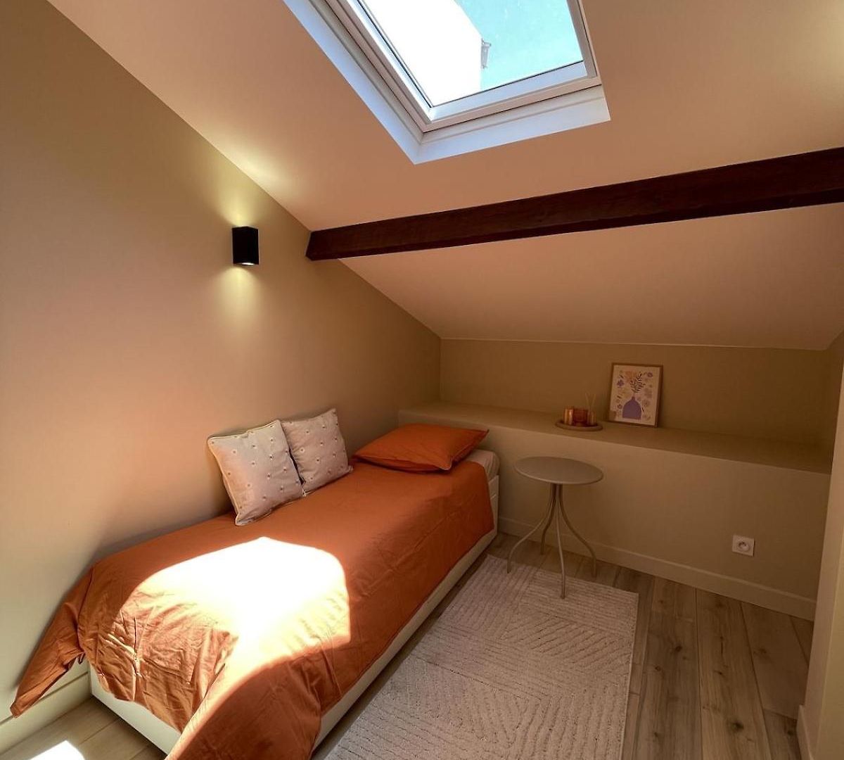 House With Sunny Terrace And Ac *