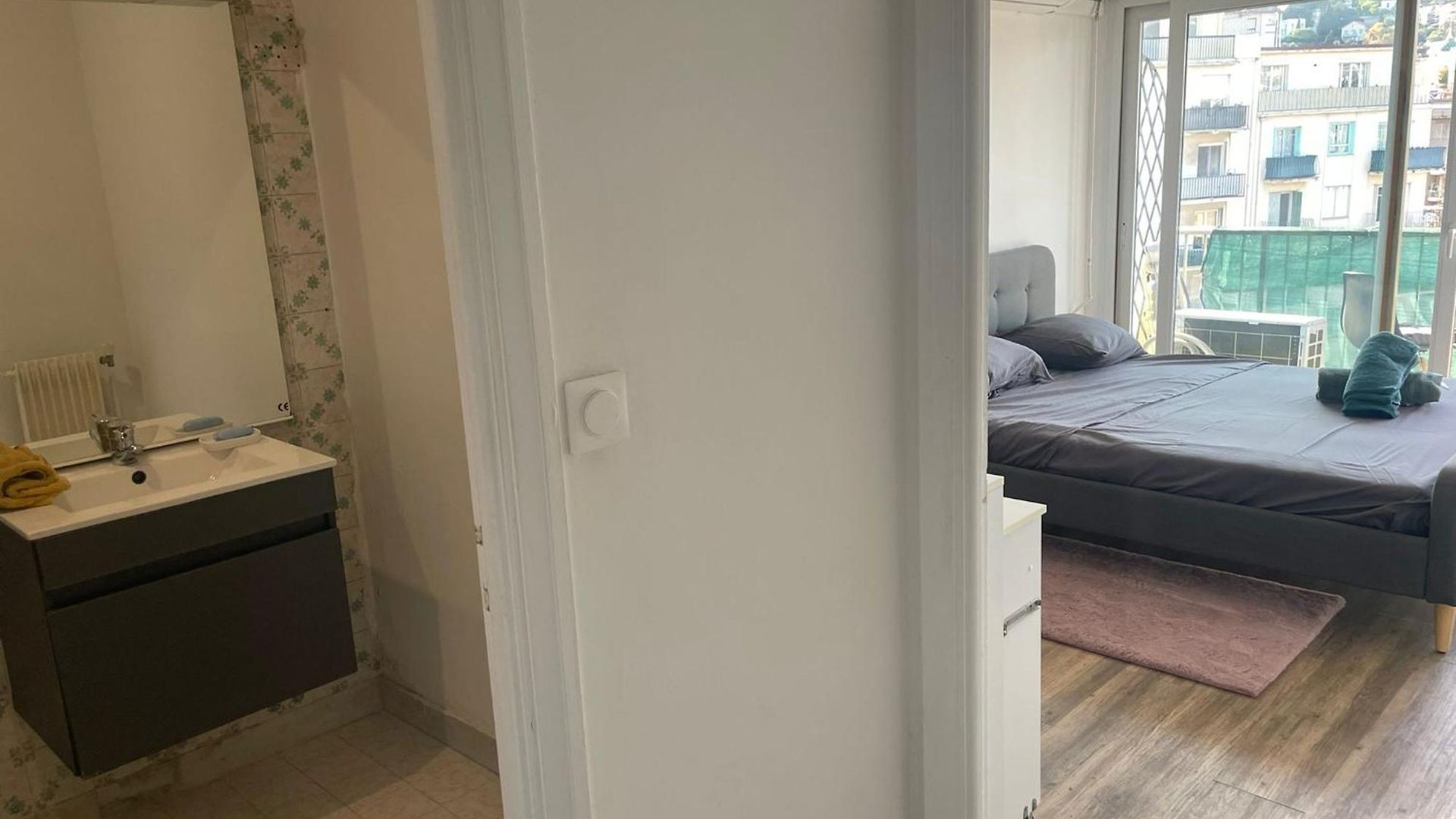 With Private Bathroom & Wc , Balcony & Air Conditioning - Centre, 5 Min From Sea & Promenade