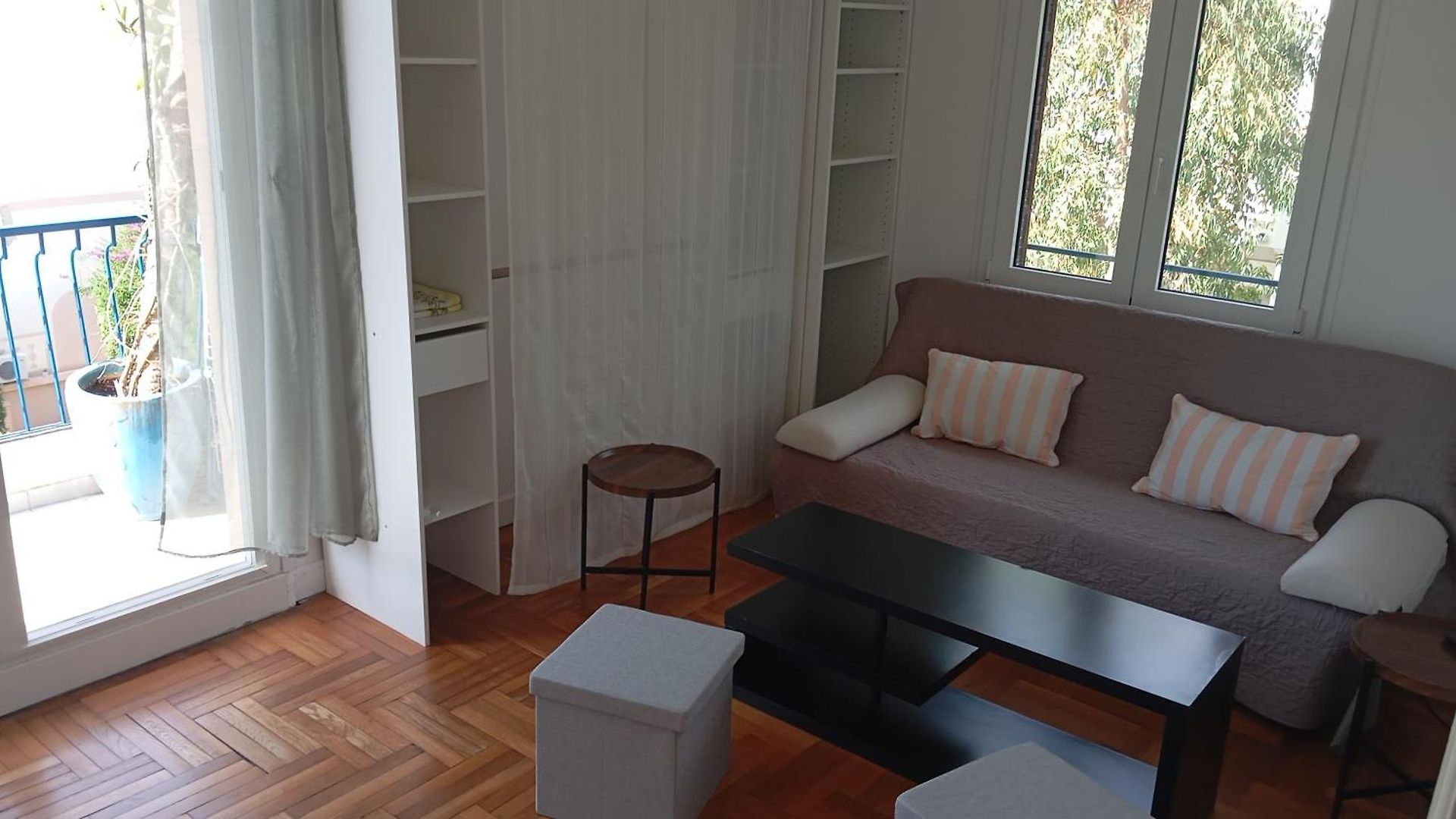 Fantastic View ! Private Bedroom In A Family Apartment, Private Bathroom, Shared Kitchen And Living Spaces Nice