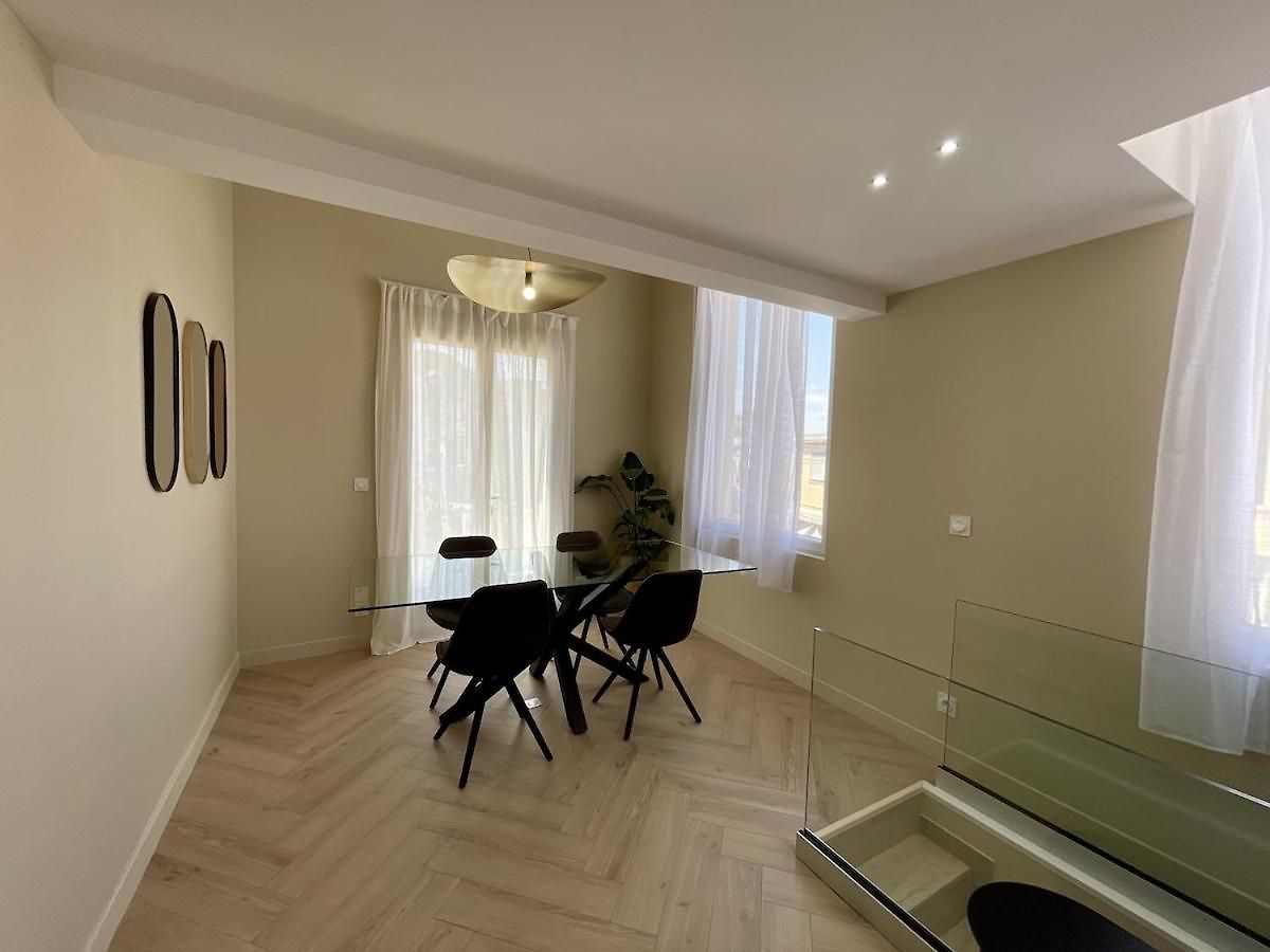 House With Sunny Terrace And Ac Villa *