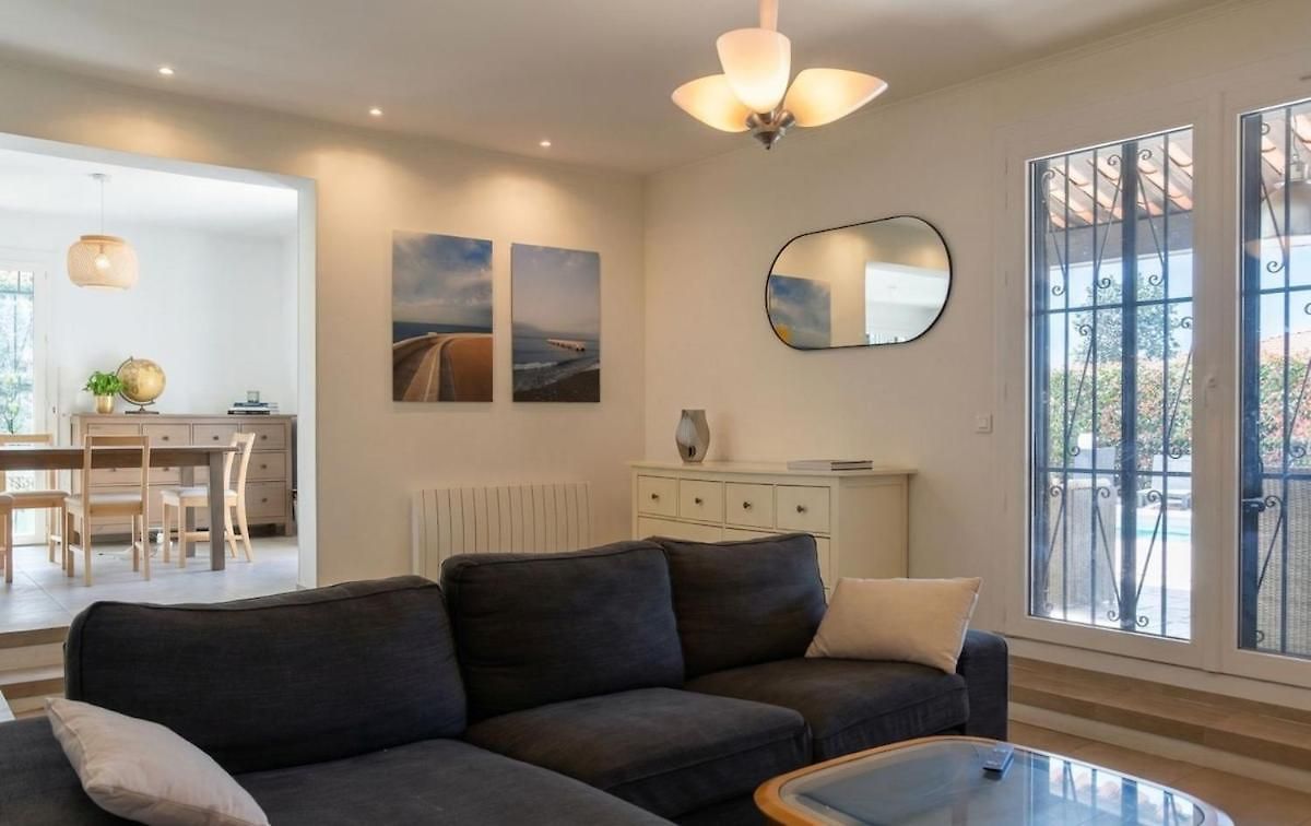 Havre De Paix Avec Piscine Sur Les Hauteurs De Holiday home