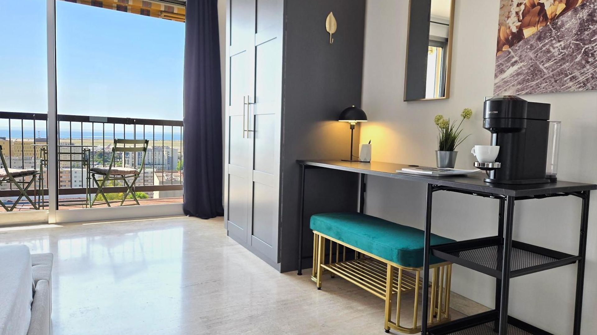 Homestay Private Sea View On Floor 16 In Shared - Ac - Walk To Airport Nice