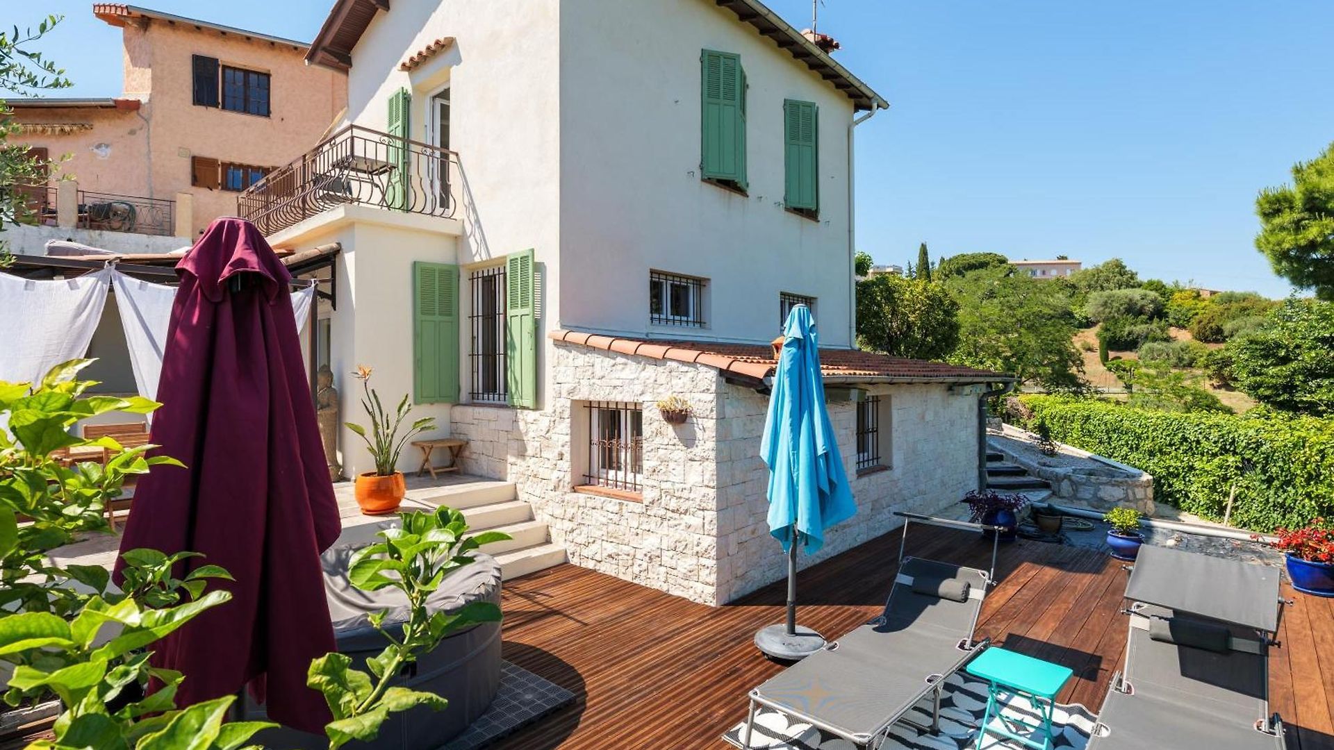 Charming Sea View With Jacuzzi And Private Garden Villa