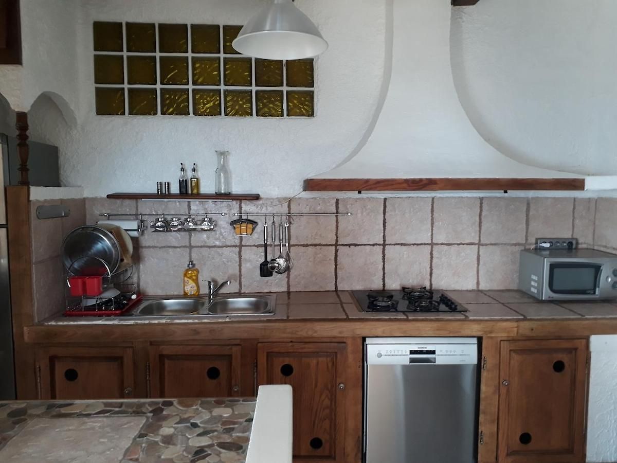 Holiday home Maison Et Jardin Sur Les Hauteurs De *