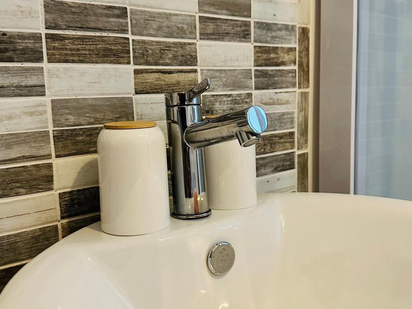 D'hotes Romantique Avec Jacuzzi Prive, Parking, Apercu Nice