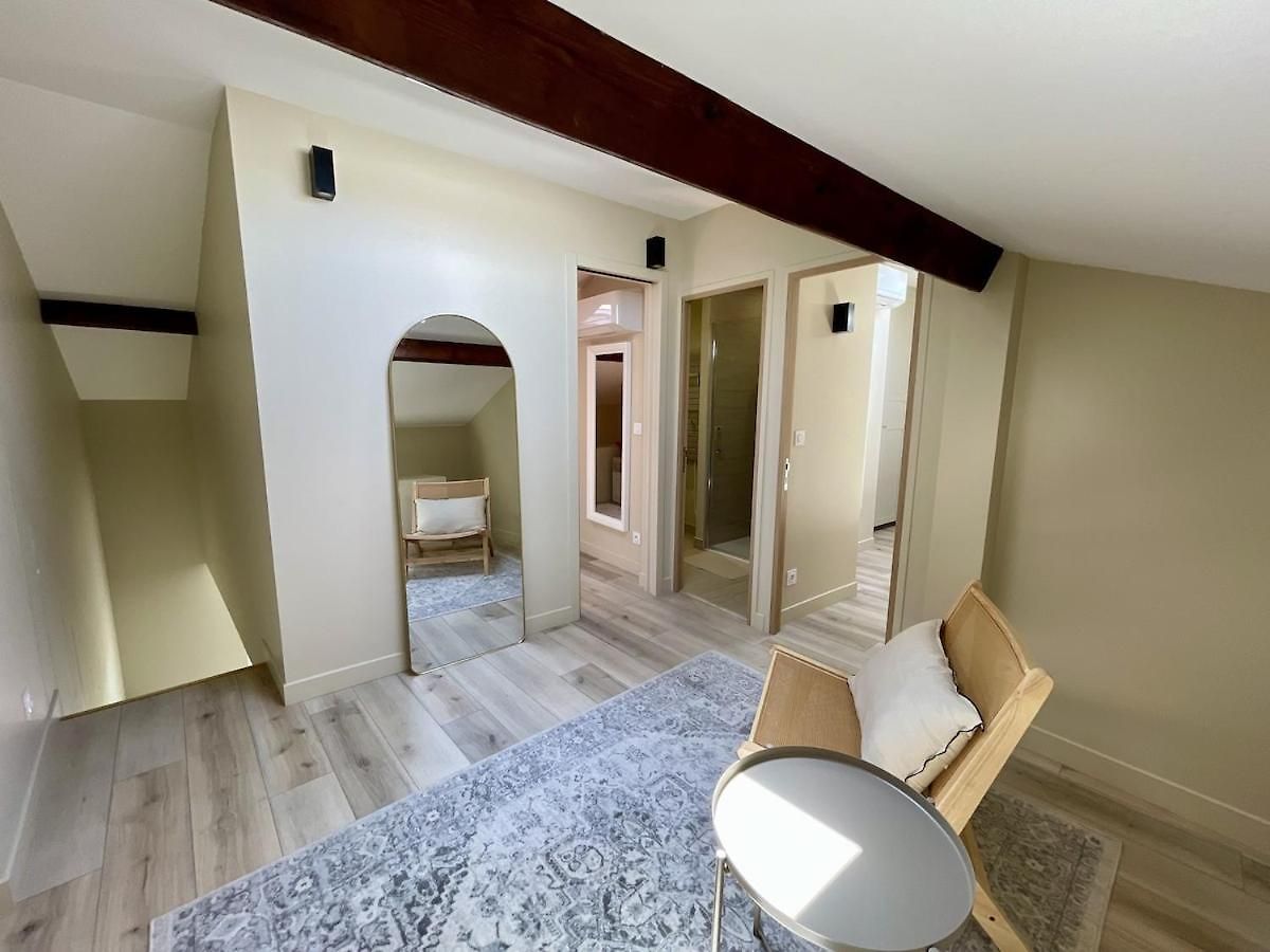 House With Sunny Terrace And Ac * Nice