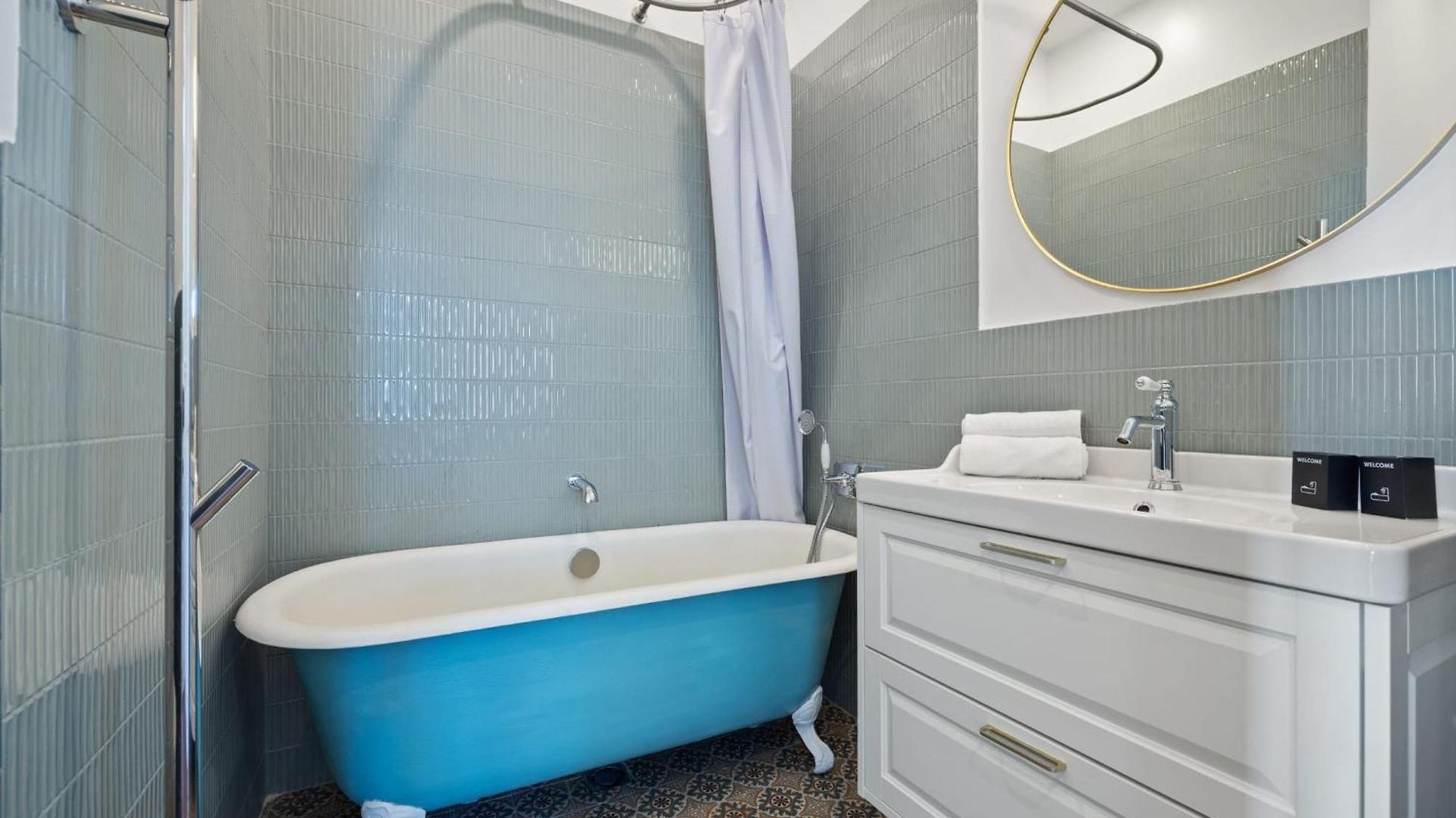 Belle Epoque With Pool - Welkeys Holiday home Nice