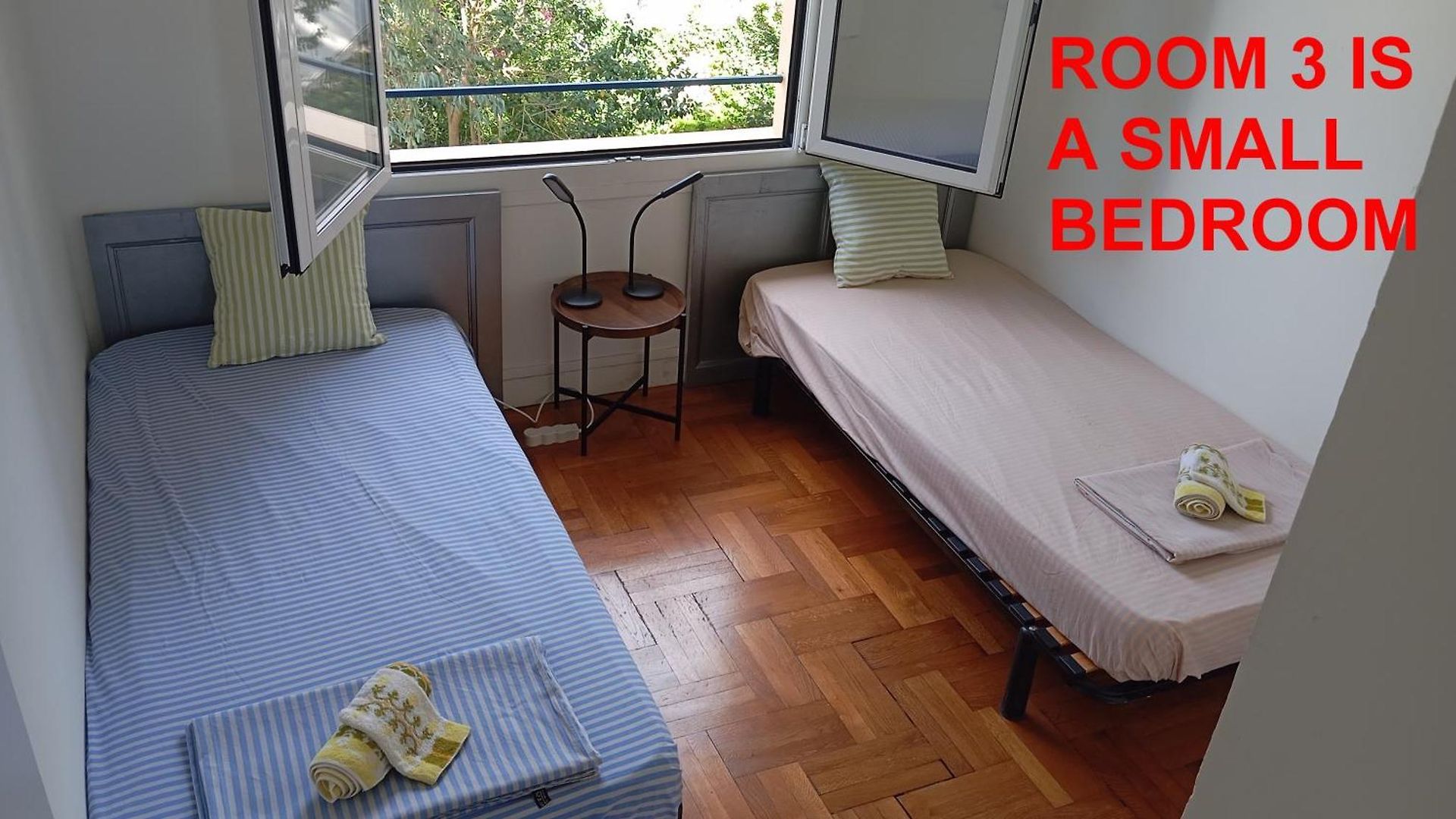 Fantastic View ! Private Bedroom In A Family Apartment, Private Bathroom, Shared Kitchen And Living Spaces Guest house Nice