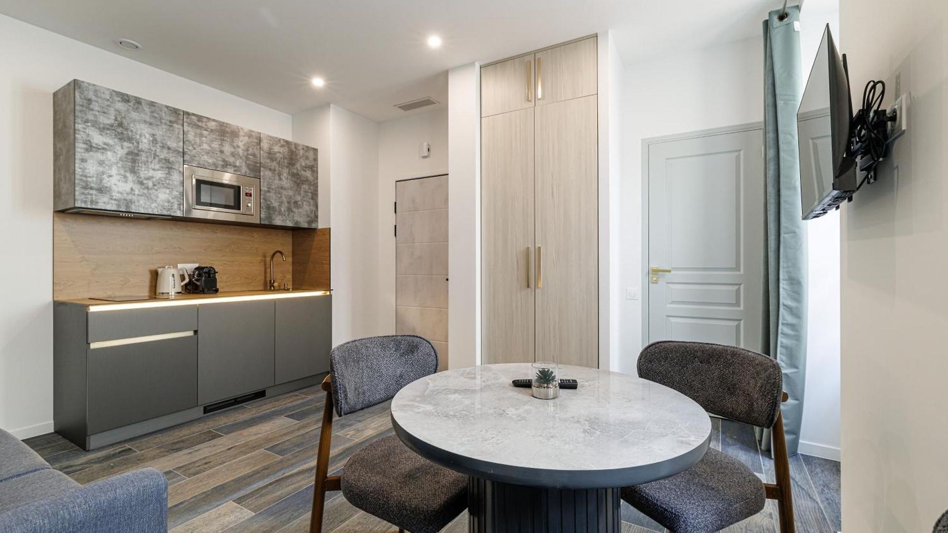 Aparthotel Maison Asteria 3*