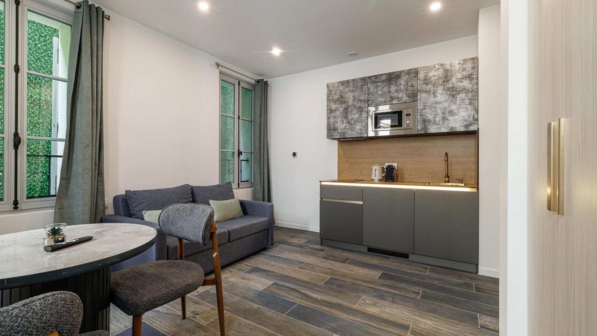 Maison Asteria Aparthotel 3*