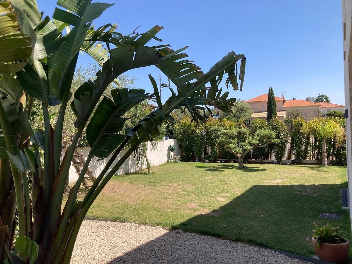 House With Pool And Sea View In Villa Nice