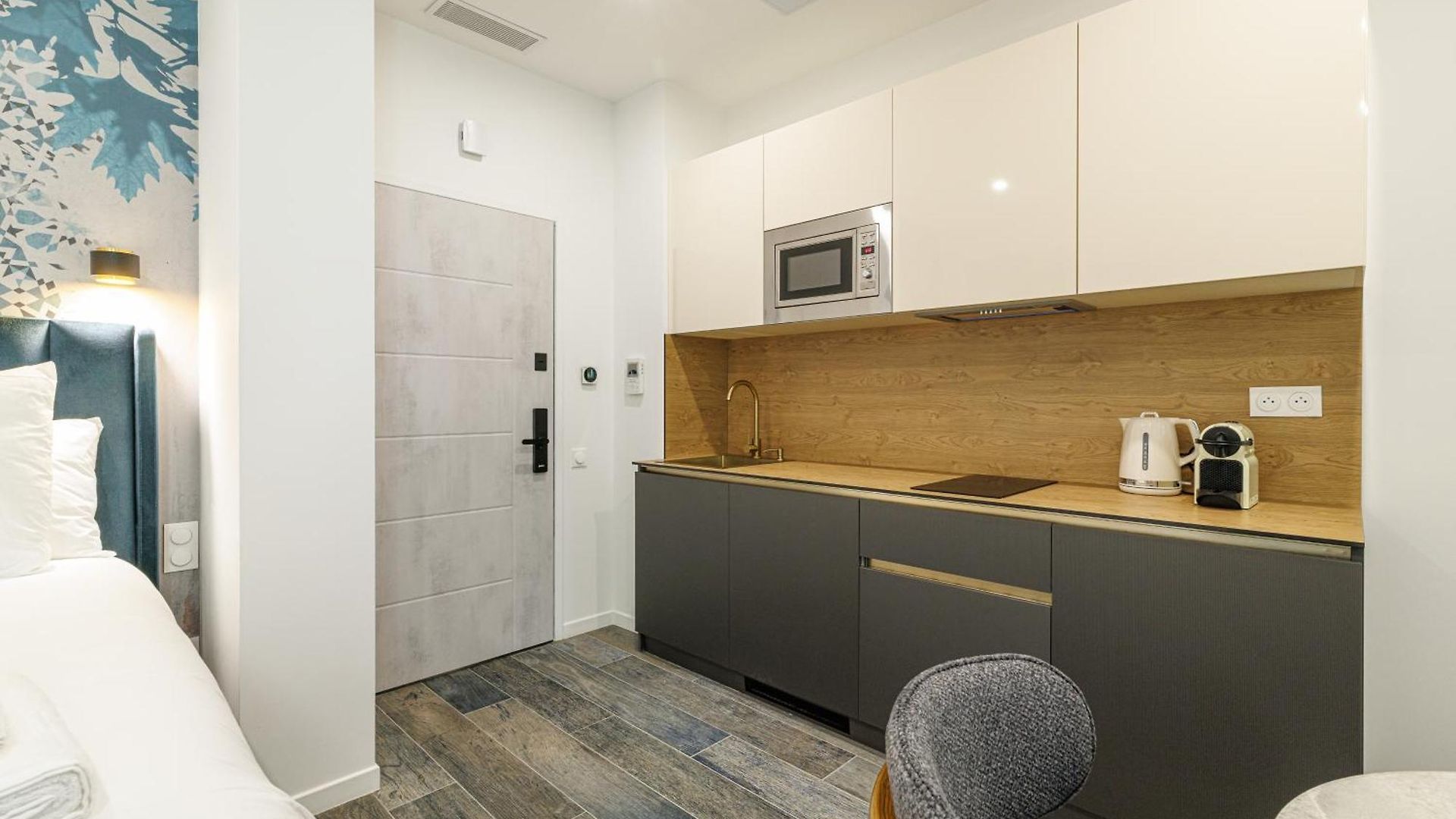 Maison Asteria Aparthotel 3*