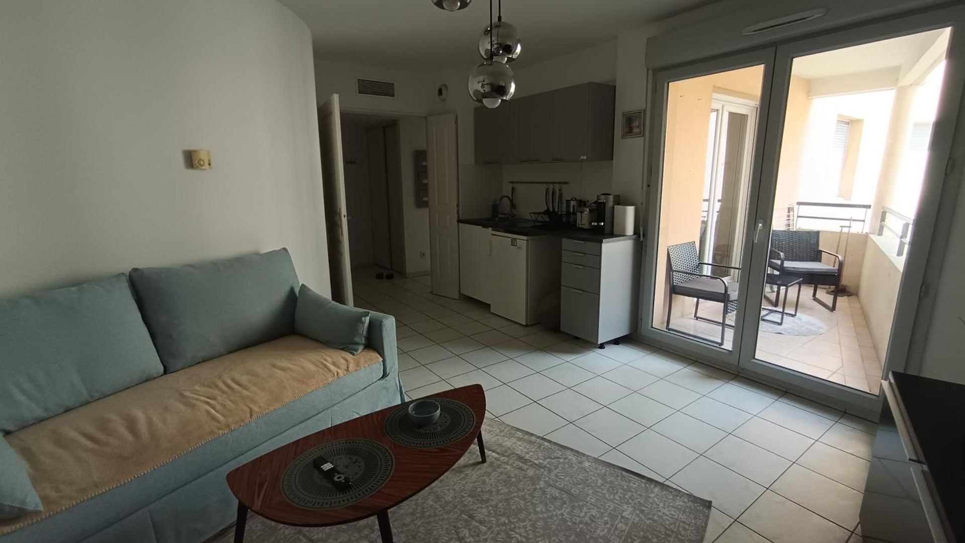 1 Bedroom Air-conditioned Wi-fi Apartment