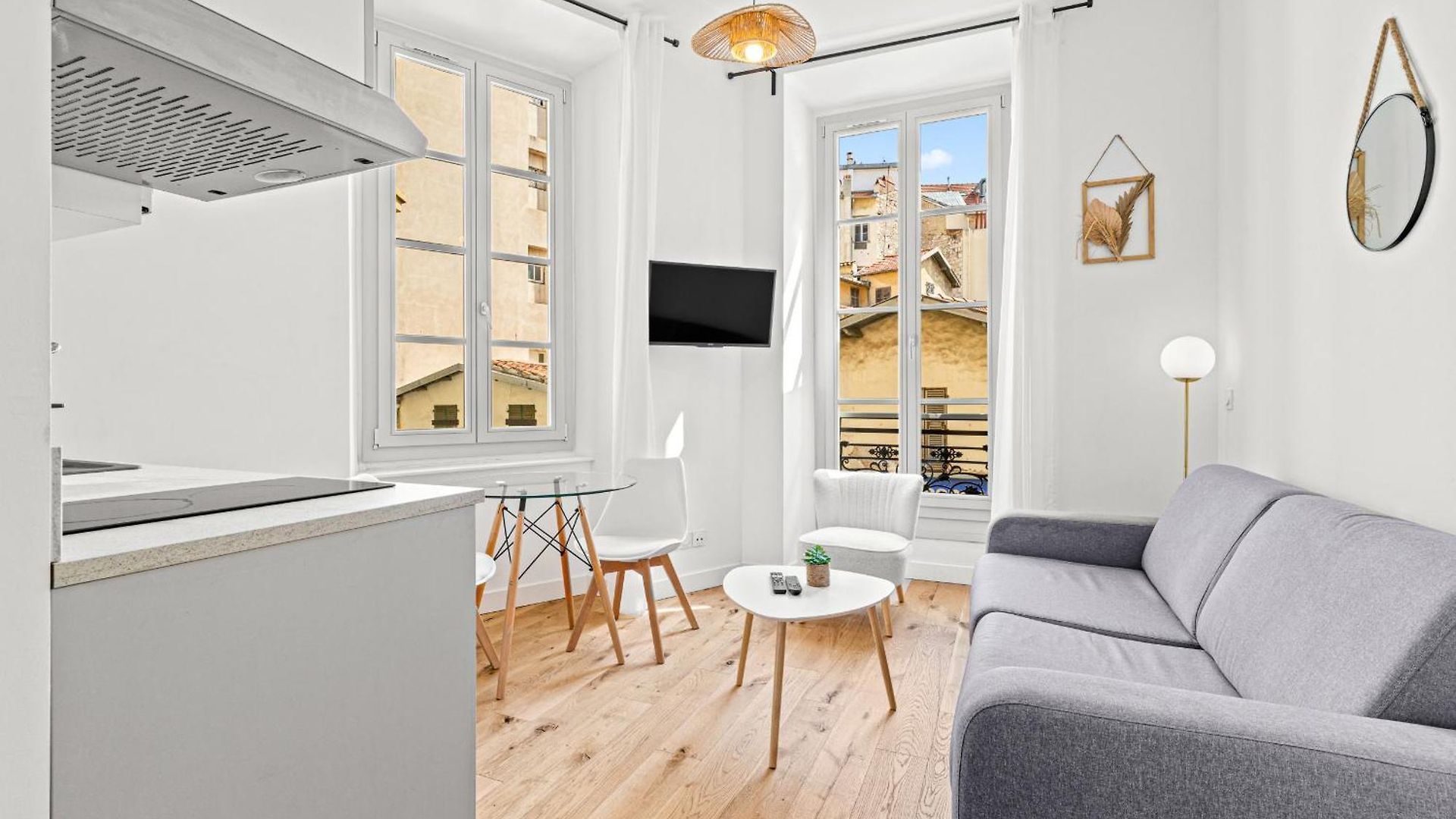 Apartment Charming Center 102 Nice