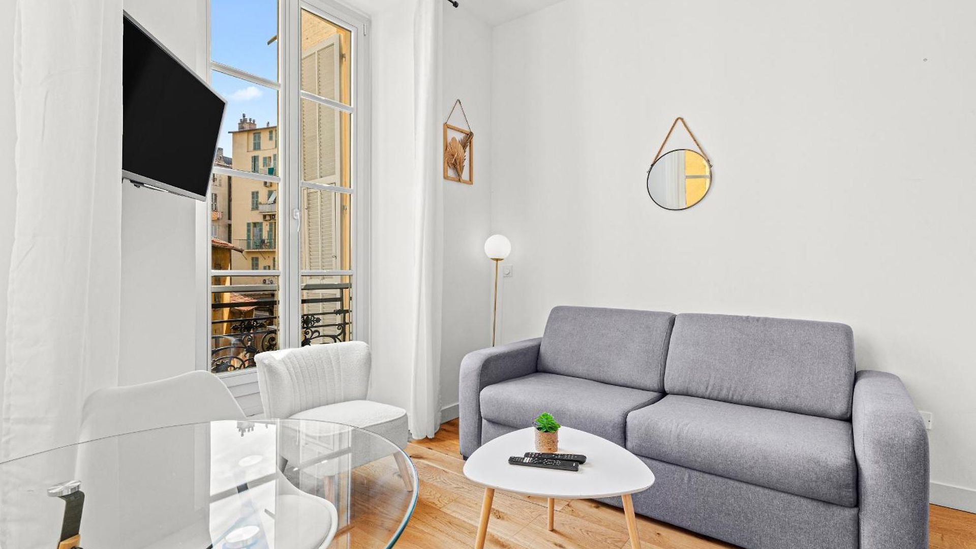 Apartment Charming Center 102 Nice