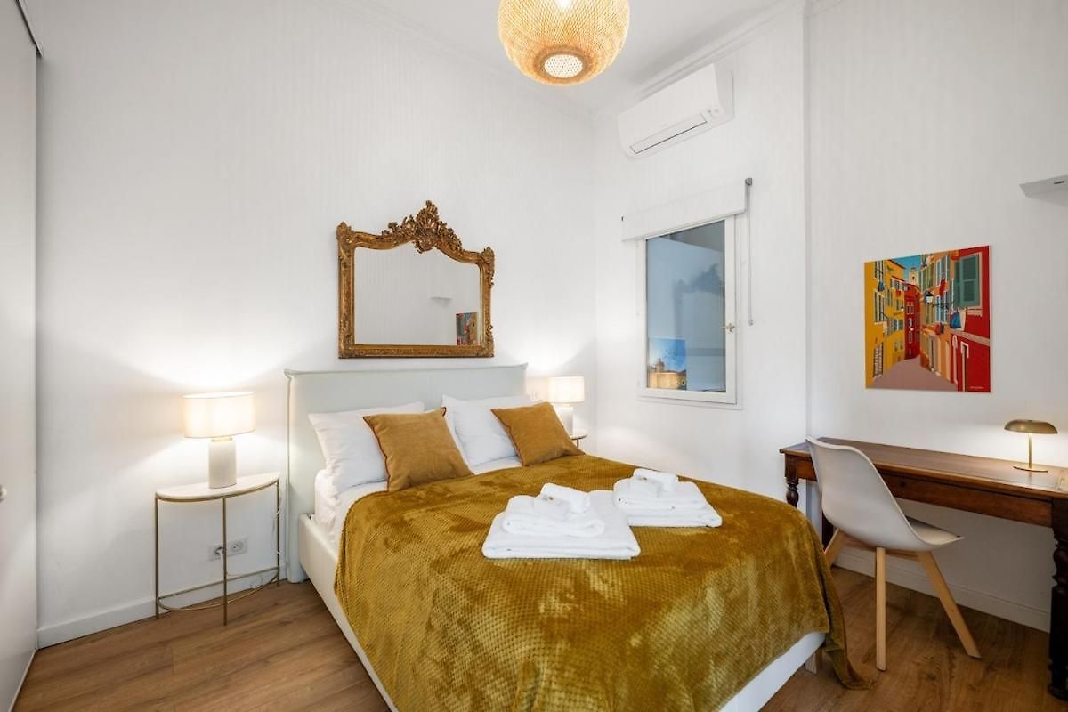 Sephora Jean Medecin 2-bedroom Apartment Nice