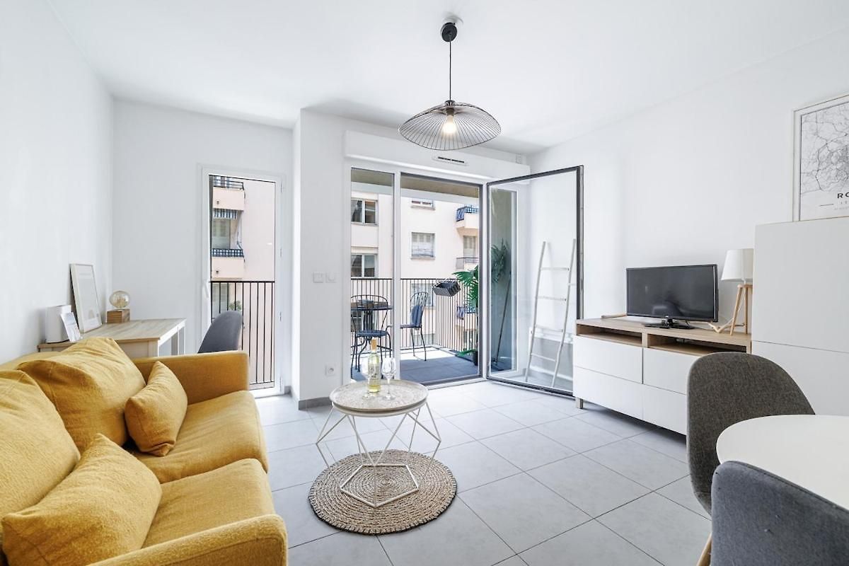Apartment 2 Pieces Lumineux Quartier Du Port Nice