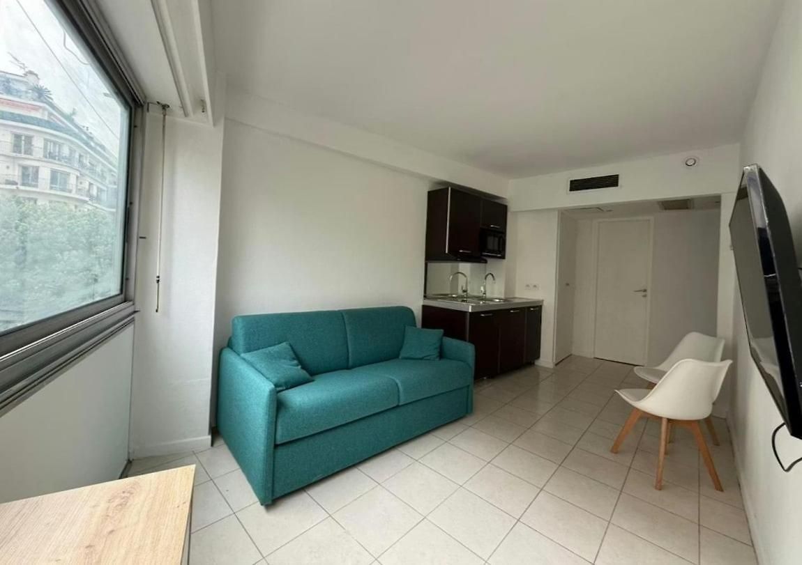 Apartment A Modern Recently Renovated, 7 Min To