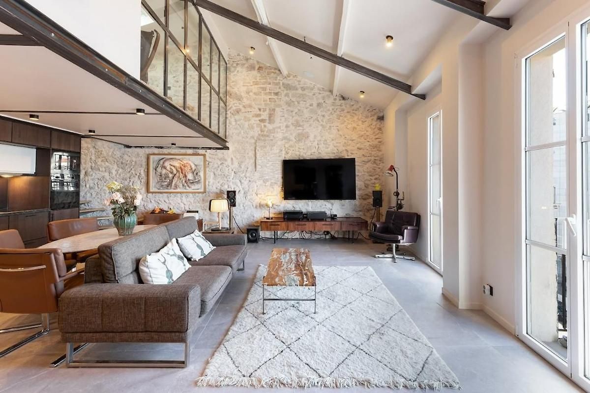 Garibaldi Elegant Duplex With A Soothing View Ac *