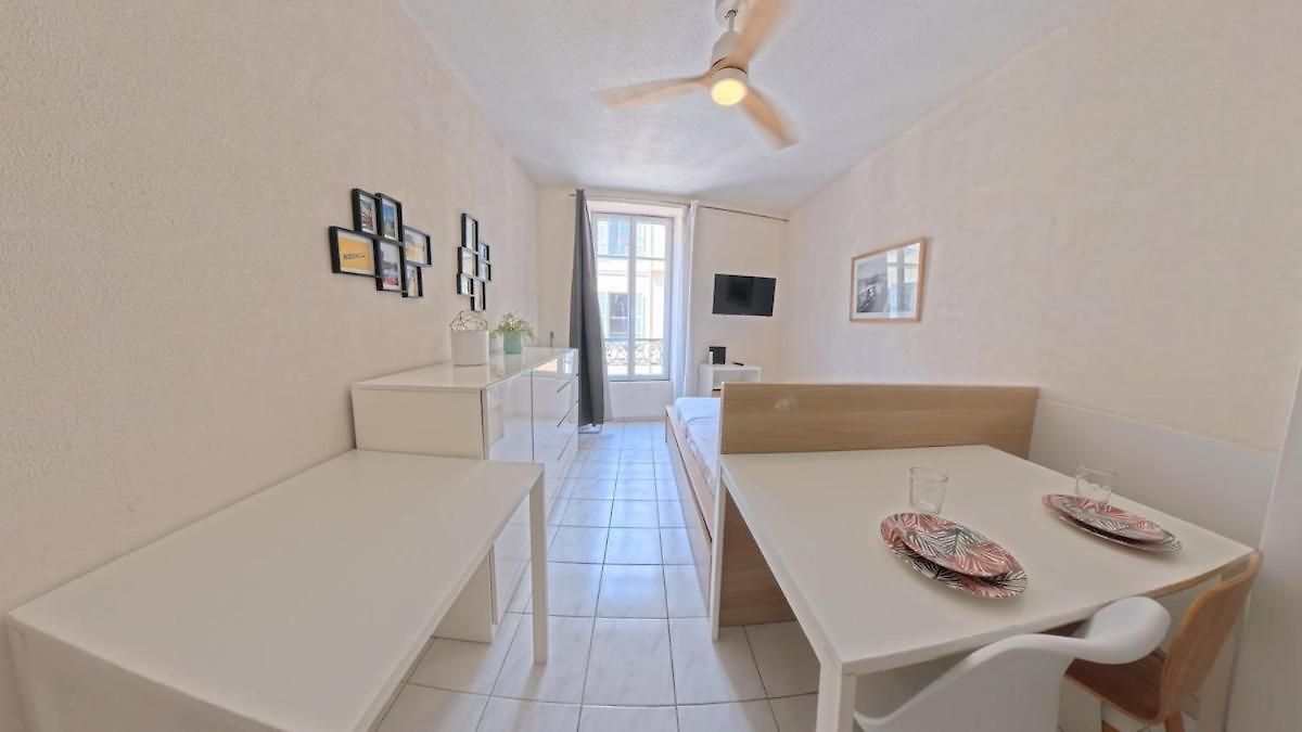 Charming In Heart Of Bright Wifi Apartment