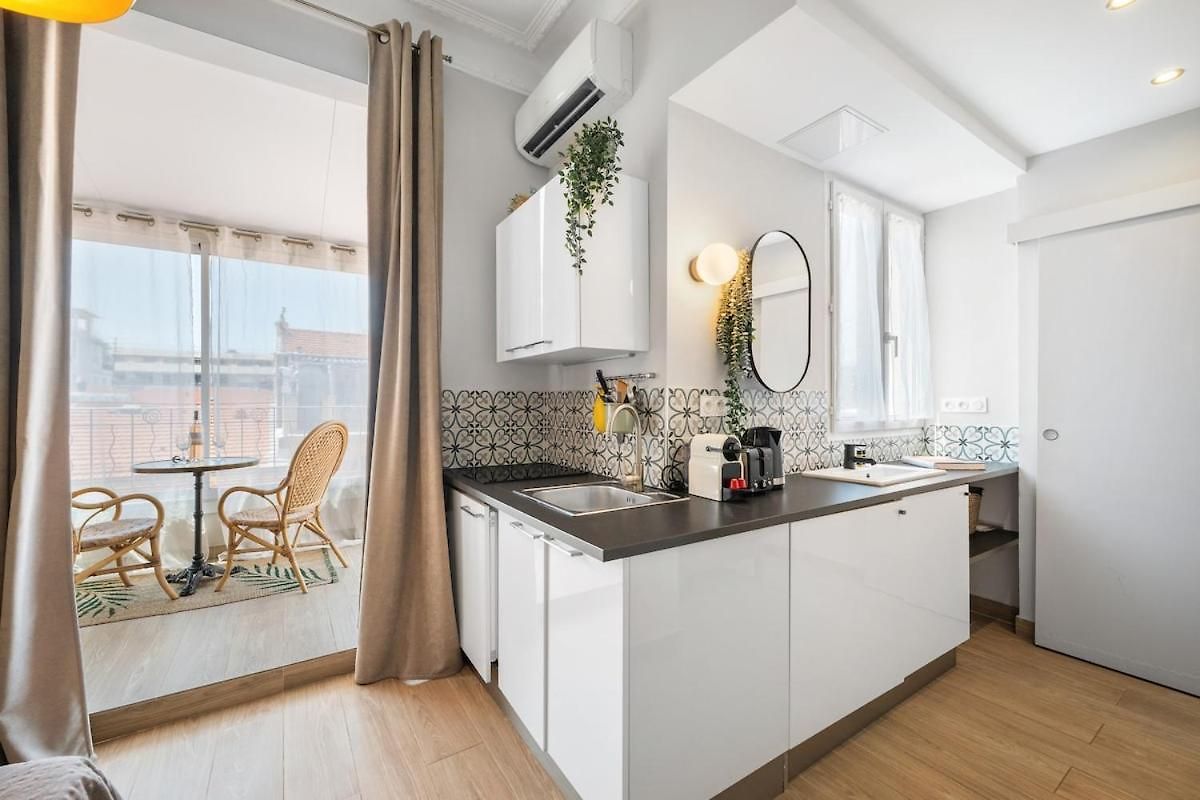 Bright & Cosy W Terrace Ac * Nice