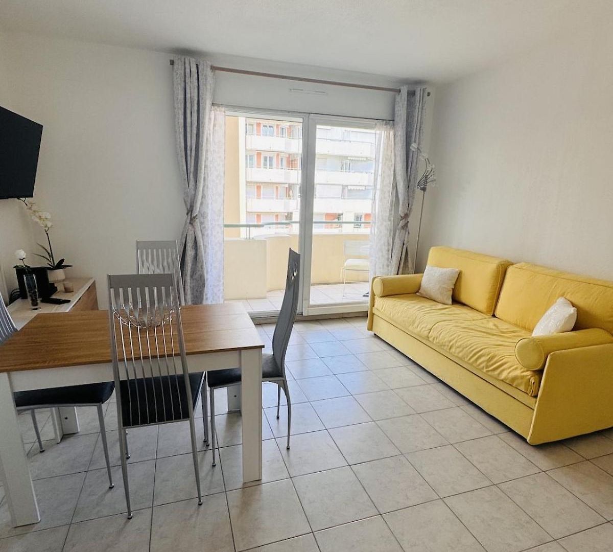 Azurea 2p Lumineux, Plage, Parking, Clim * Nice