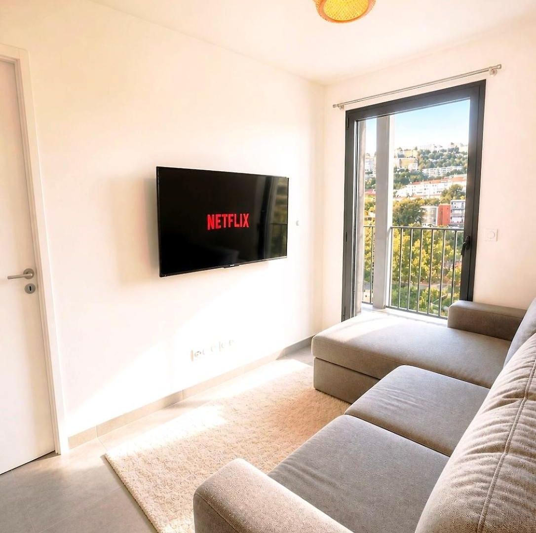 Luxury Modern Flat & Panoramic View & Wifi Apartment