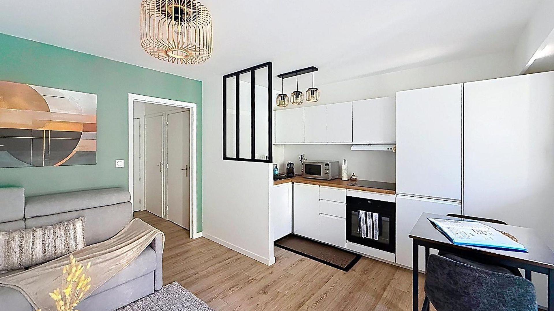 Proche De Toutes Commodites - Ouest Apartment