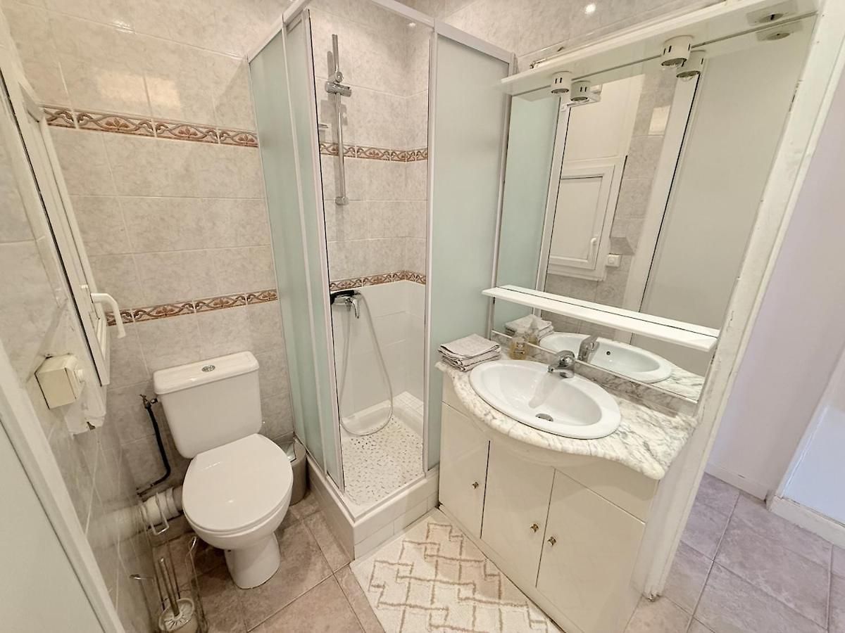 Apartment A 2 Minutes De La Mer, Clim Nice