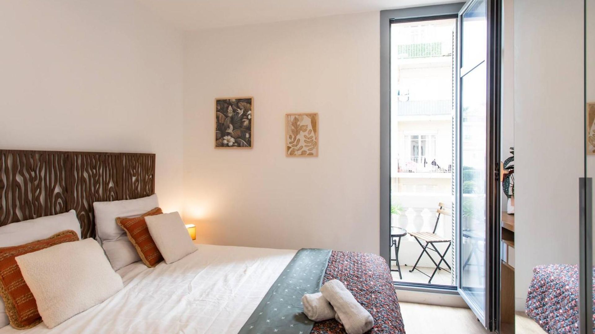 L23 Staywizus - 1 Bdr Shakespeare 2 Balconies - Clim & Wifi *