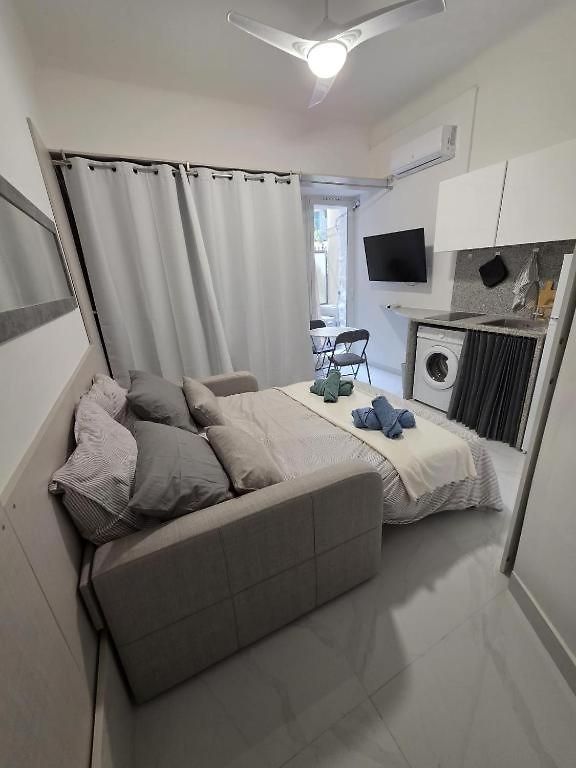 Elegant Riviera In Apartment Nice