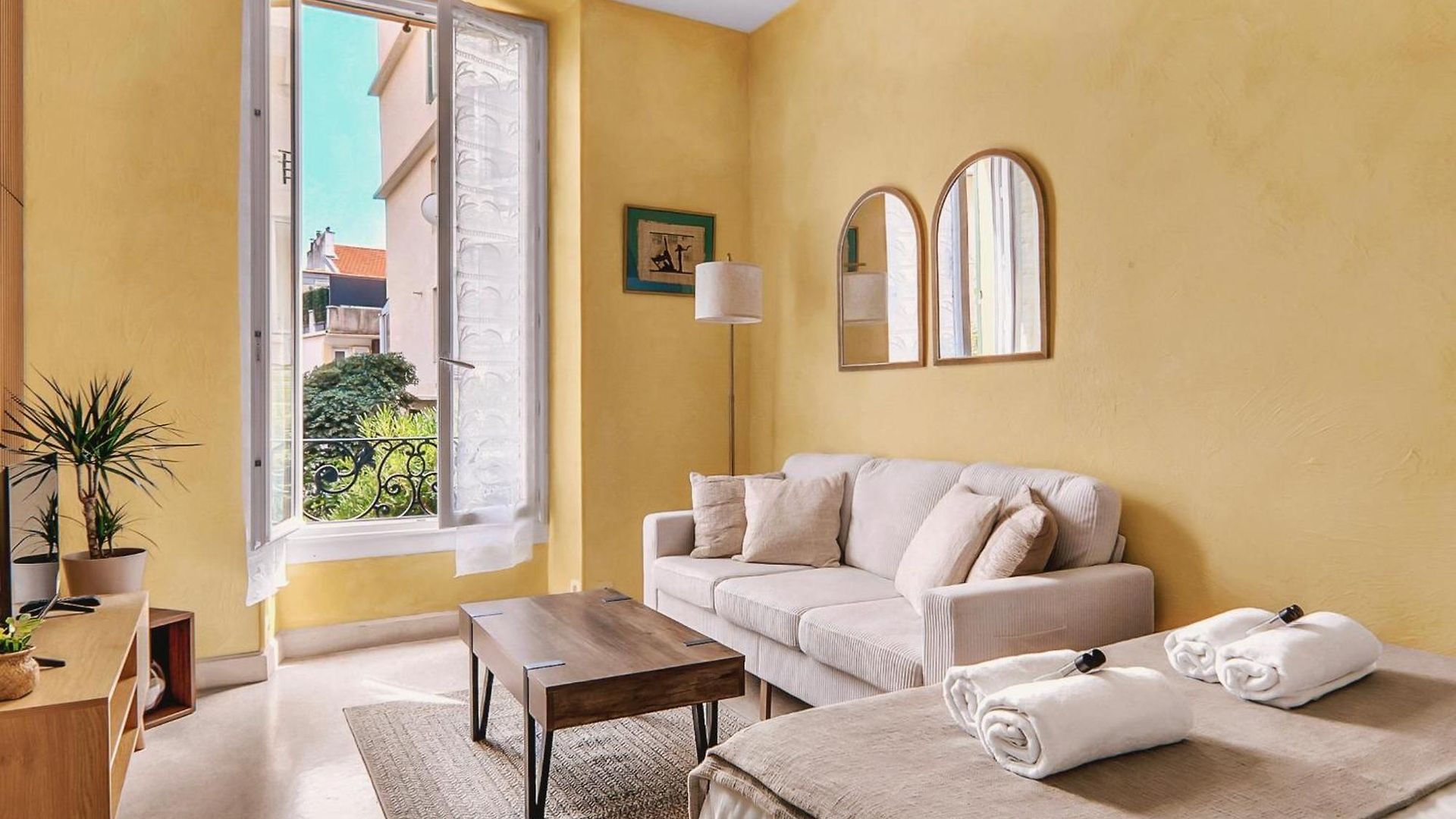 Apartment T1 - Cocon Dore Et Jardin Secret, Liberation Nice