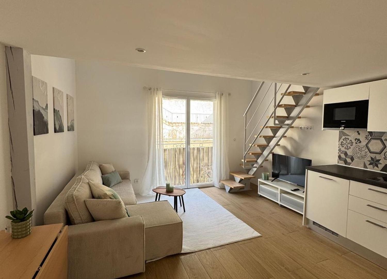 Duplex Proche De La