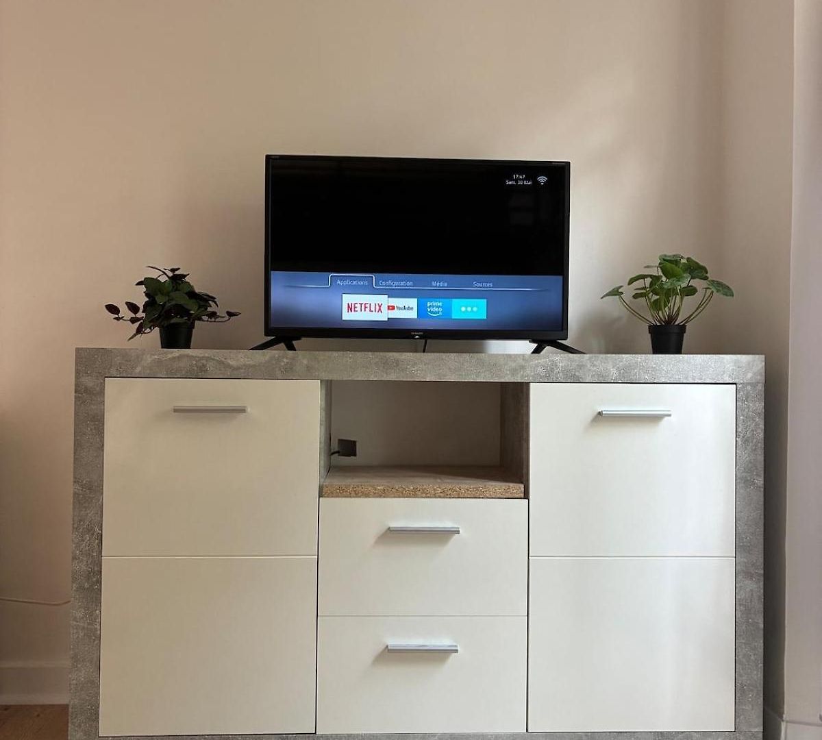 Apartment Ideal For A In *