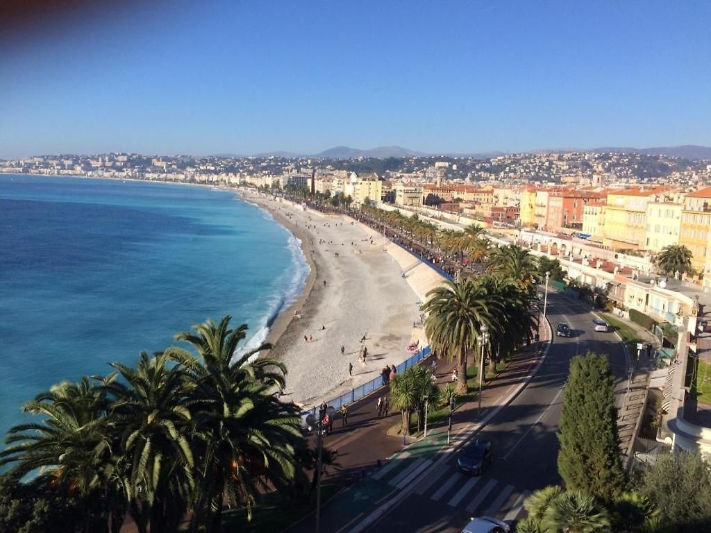 Apartment 50 M De La Et 60 M Carre Au Centre Nice