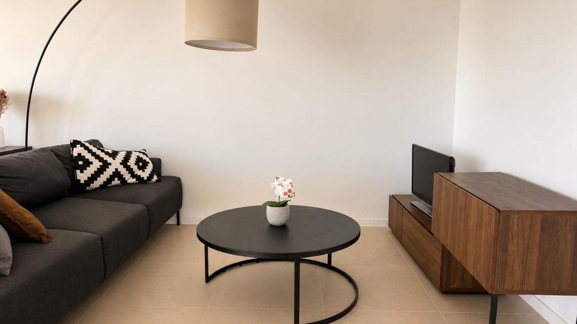 With Terrace And Unobstructed View Apartment