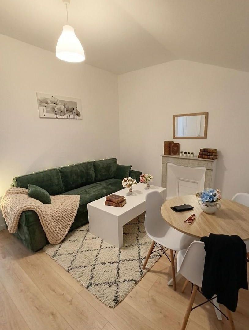 Apartment An In The Very Center Of The For 8 Guests Nearby Are A Tram Stop And Train Station *